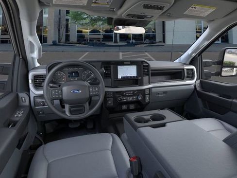 New 2025 Ford F350 XL w/ XL Chrome Package image 9
