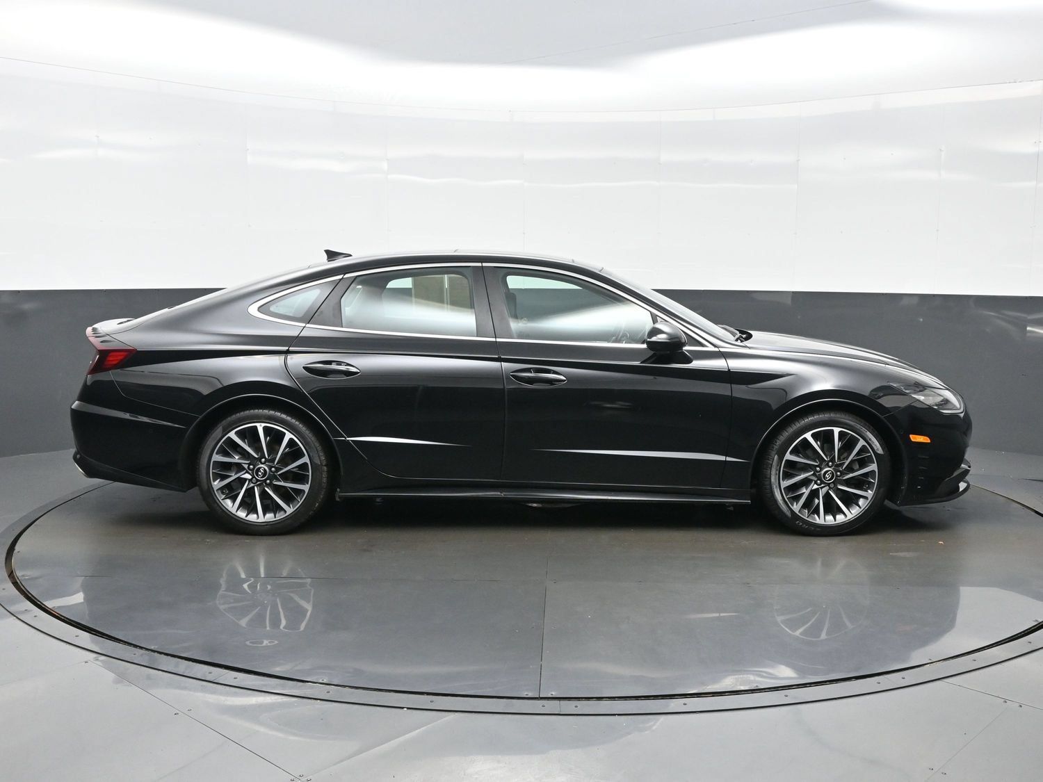 Certified 2023 Hyundai Sonata Limited FWD image 7