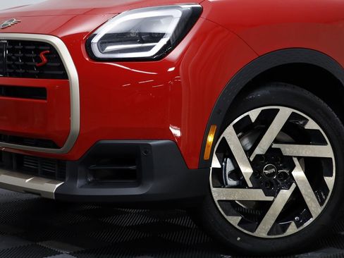 Certified 2025 MINI Cooper Countryman S image 3