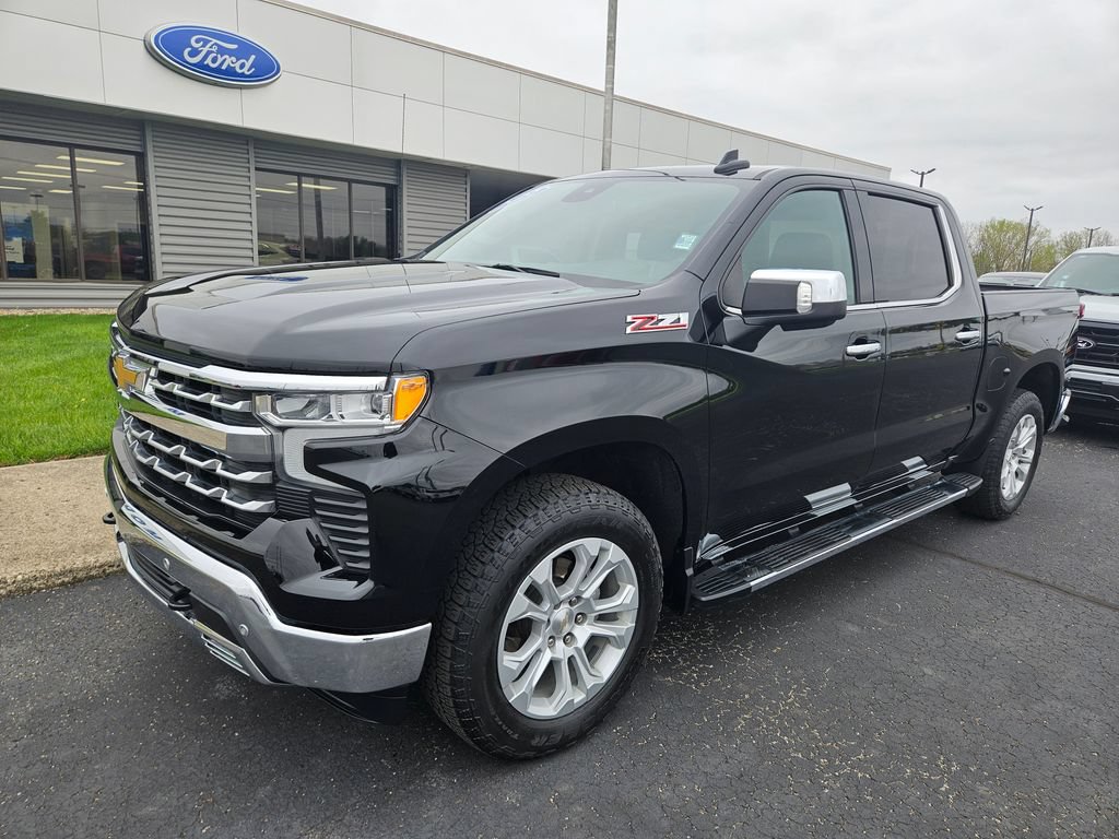 Used 2022 Chevrolet Silverado 1500 LTZ w/ Z71 Off-Road Package AWD/4WD image 2
