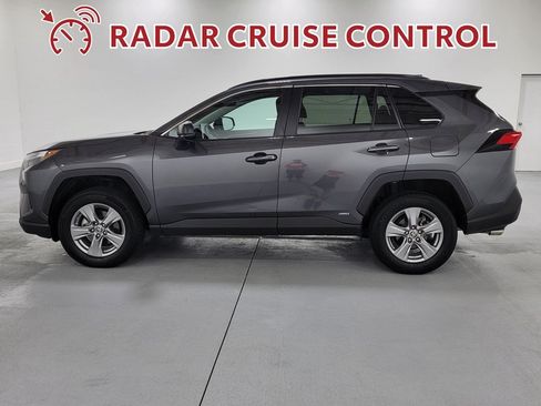 Certified 2023 Toyota RAV4 LE AWD/4WD image 5