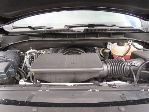 Used 2025 GMC Yukon XL Denali AWD/4WD image 49