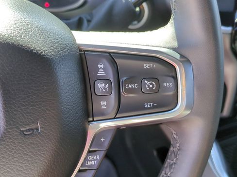 Used 2025 RAM 2500 Laramie AWD/4WD image 20