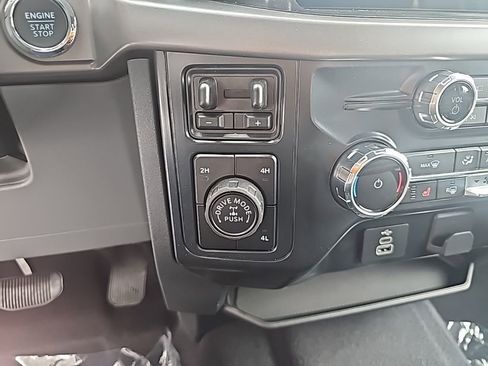 New 2026 Ford F150 XLT w/ Equipment Group 302A MID AWD/4WD image 18