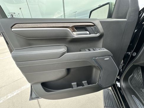 Used 2025 GMC Sierra 1500 Elevation w/ Elevation Premium Package image 23