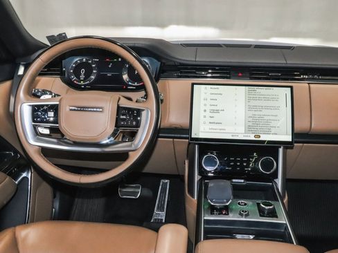 Used 2023 Land Rover Range Rover Long Wheelbase Autobiography image 34