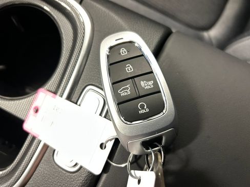 Used 2022 Hyundai Santa Fe XRT image 20