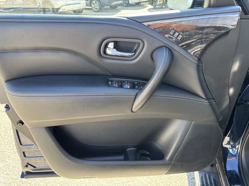 Used 2024 INFINITI QX80 Luxe image 12