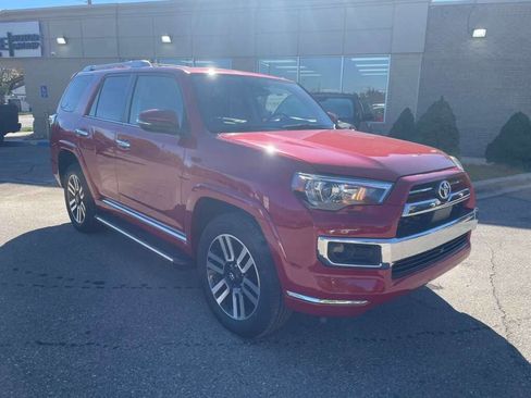 Used 2022 Toyota 4Runner Limited image 2