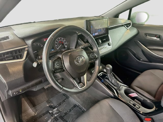 Used 2025 Toyota Corolla SE FWD image 9