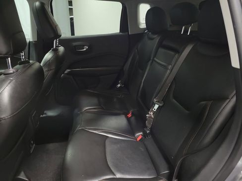 Used 2018 Jeep Compass Limited w/ Navigation Group image 20