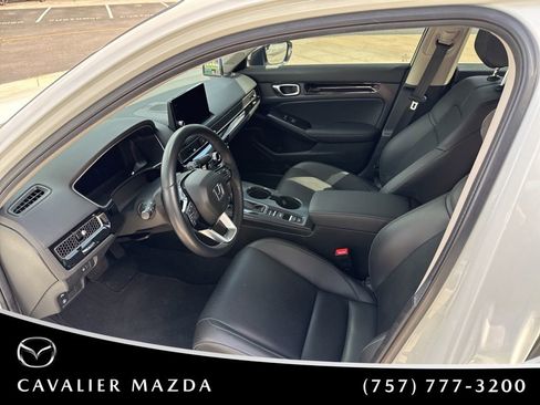 Used 2024 Honda Civic Touring image 7