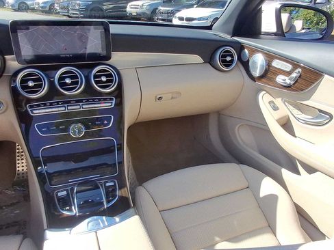 Used 2019 Mercedes-Benz C 300 4MATIC Cabriolet image 11