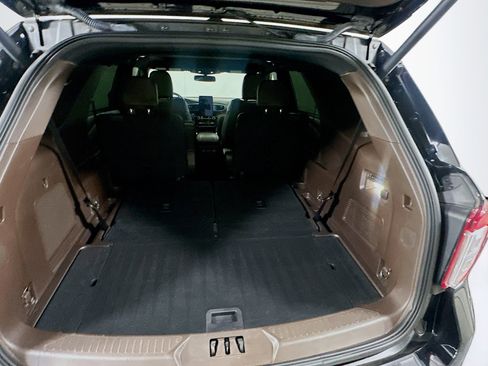Used 2022 Ford Explorer King Ranch w/ Class IV Trailer Tow Package image 31