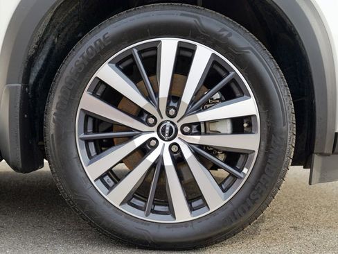 Used 2022 Nissan Pathfinder Platinum w/ Cargo Package image 12