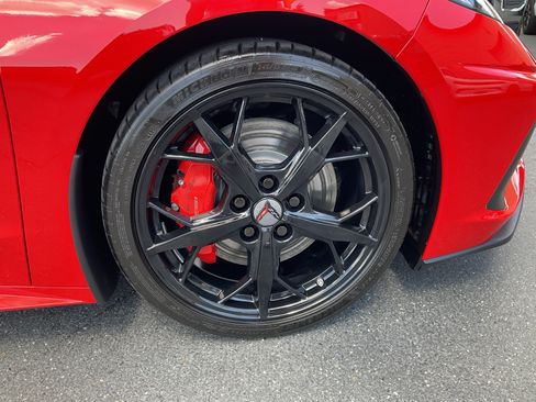 Used 2022 Chevrolet Corvette Stingray Coupe w/ Z51 Performance Package RWD image 10