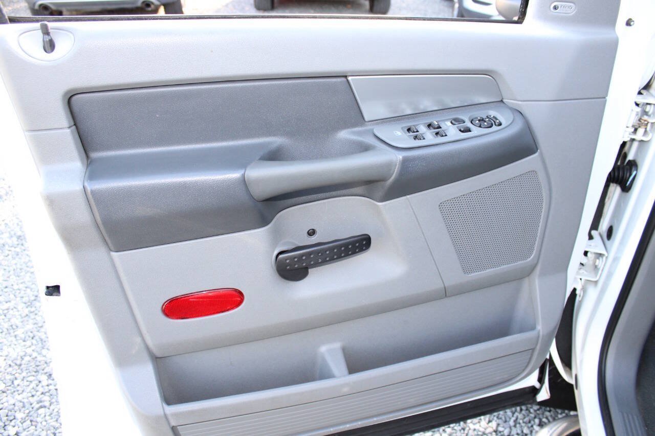 Used 2008 Dodge Ram 1500 Truck SLT w/ Popular Equipment Group AWD/4WD image 18
