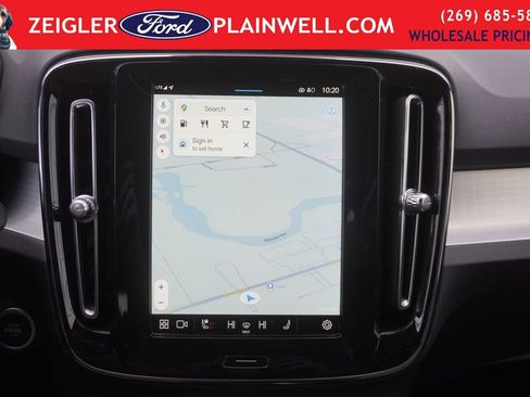 Used 2024 Volvo XC40 B5 Core image 21