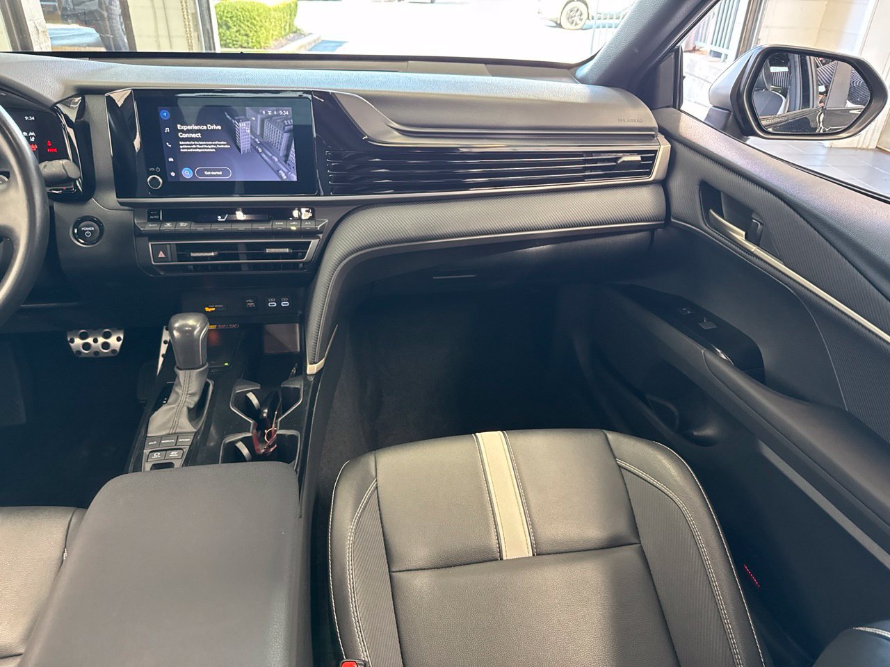 Used 2025 Toyota Camry SE w/ Convenience Package FWD image 44