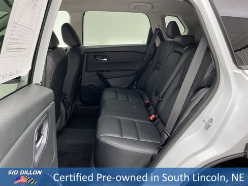 Used 2024 Nissan Rogue SL image 19