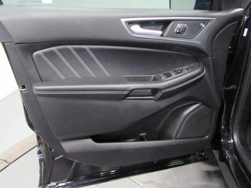 Certified 2024 Ford Edge ST w/ Equipment Group 401A AWD/4WD image 11