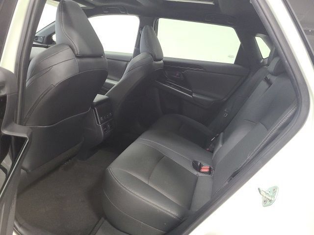 Certified 2023 Toyota bZ4X AWD w/ Weather Package image 17