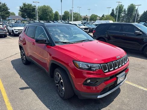 Used 2024 Jeep Compass Limited AWD/4WD image 1