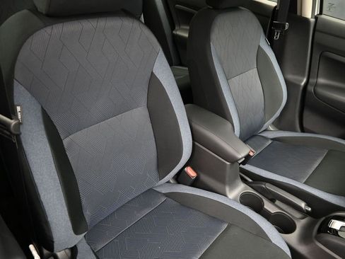 Used 2025 Nissan Versa SV w/ Trunk Package image 11