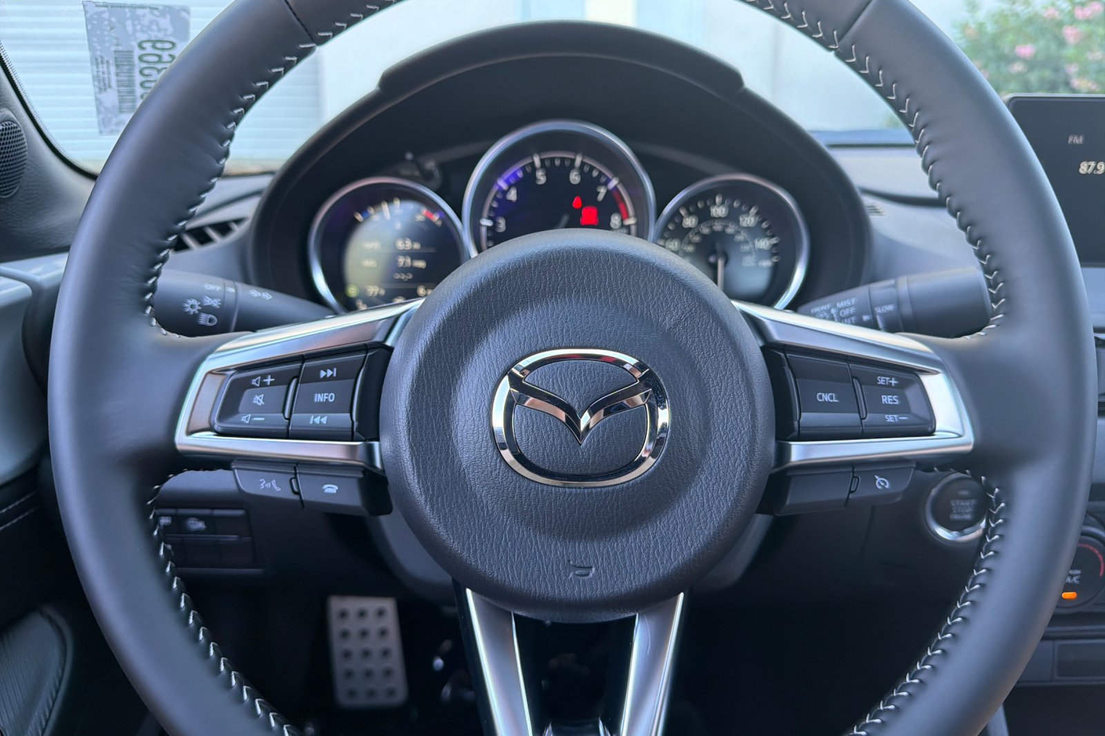 New 2026 MAZDA MX-5 Miata Club w/ Interior Package RWD image 24