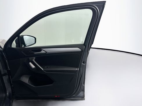 Used 2022 Volkswagen Tiguan S w/ Driver Assistance Package image 32