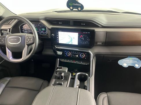 Used 2025 GMC Sierra 1500 Denali w/ Denali Reserve Package AWD/4WD image 18