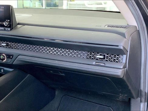 Used 2024 Honda Accord EX image 19