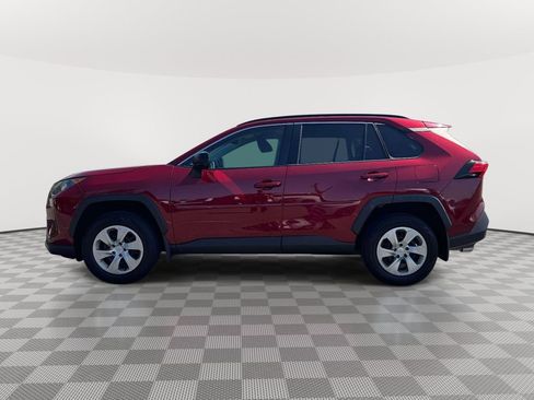 Used 2021 Toyota RAV4 LE AWD/4WD image 4