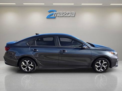 Used 2021 Kia Forte LXS image 6