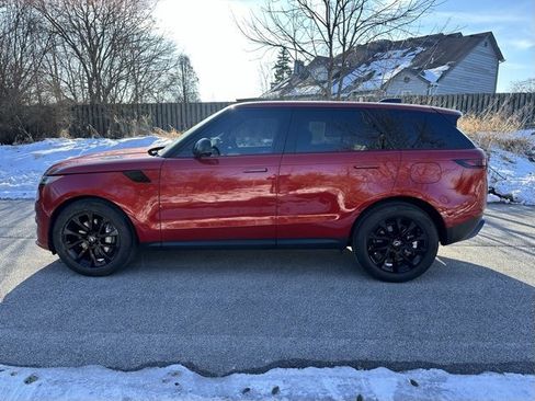 Certified 2025 Land Rover Range Rover Sport SE image 9