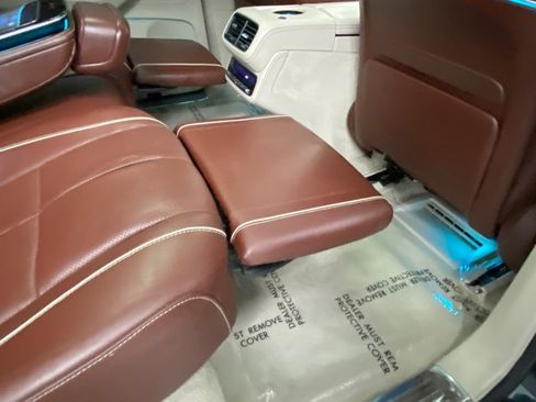 Used 2021 Mercedes-Benz Maybach GLS 600 4MATIC image 42