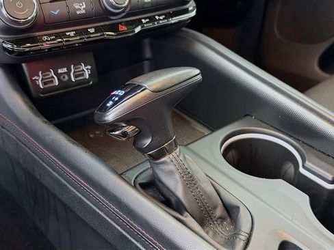 Used 2024 Dodge Durango GT image 21