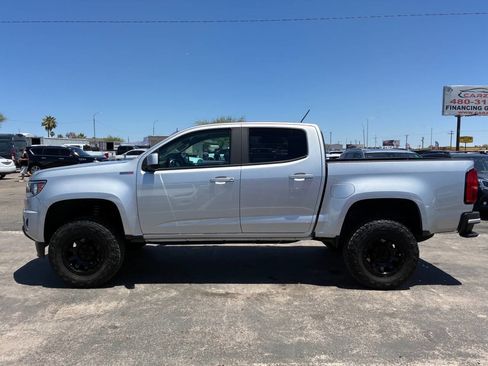 Used 2017 Chevrolet Colorado Z71 AWD/4WD image 3