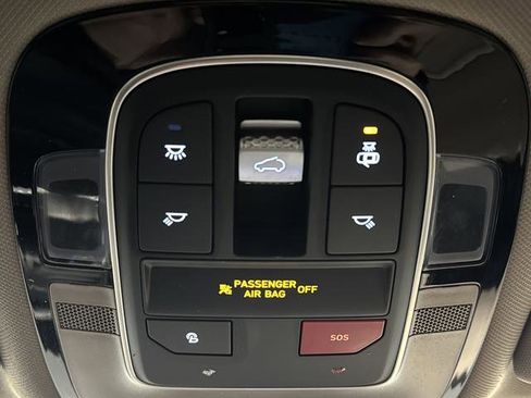 Used 2023 Hyundai Santa Fe SEL w/ Premium Package image 28