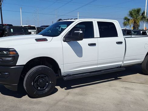 New 2026 RAM 2500 Tradesman AWD/4WD image 4