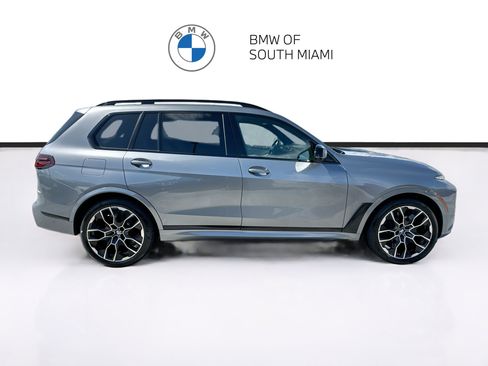 Used 2025 BMW X7 M60i AWD/4WD image 8