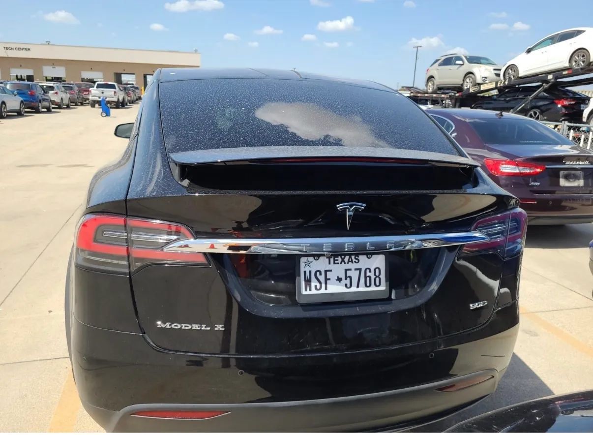Used 2017 Tesla Model X 90D AWD/4WD image 4