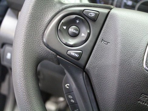 Used 2016 Honda CR-V LX image 10