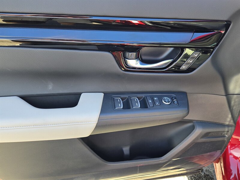 Used 2026 Honda CR-V EX-L image 13