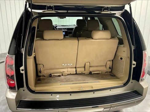 Used 2014 GMC Yukon Denali image 38