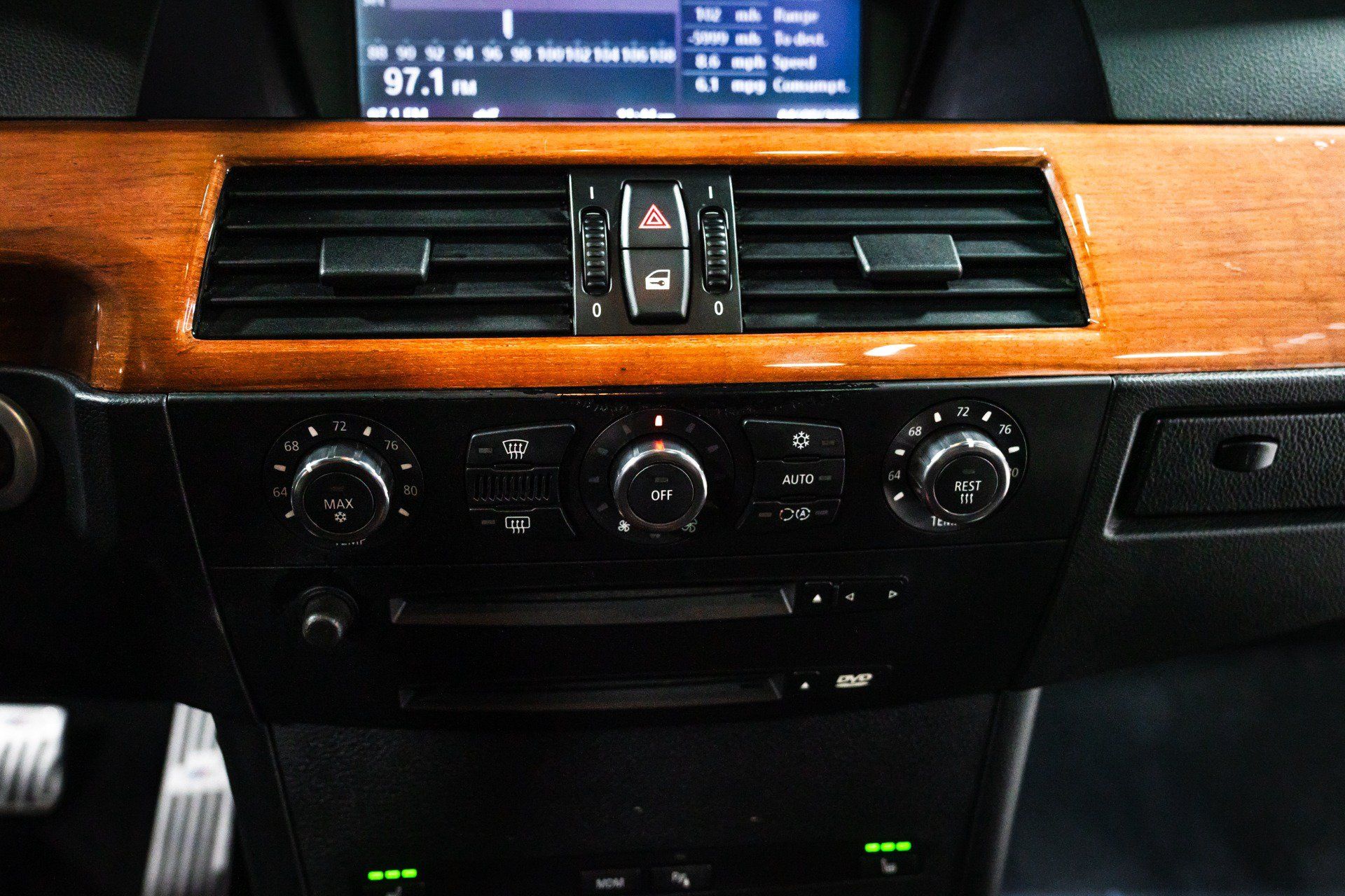 Used 2007 BMW M5 RWD image 23
