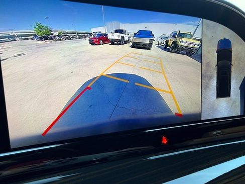 Certified 2022 Cadillac Escalade Premium Luxury w/ Performance Package AWD/4WD image 8