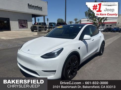 Used 2024 Tesla Model Y Performance AWD/4WD image 1