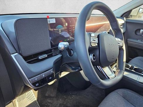 New 2026 Hyundai Ioniq 5 SE image 4