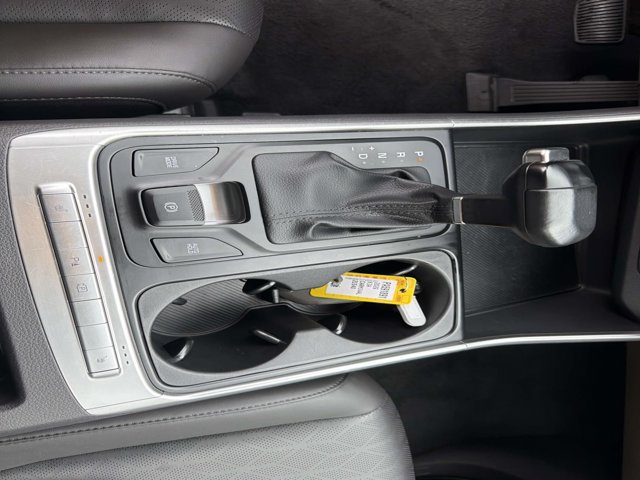 Used 2026 Kia Carnival FWD image 28